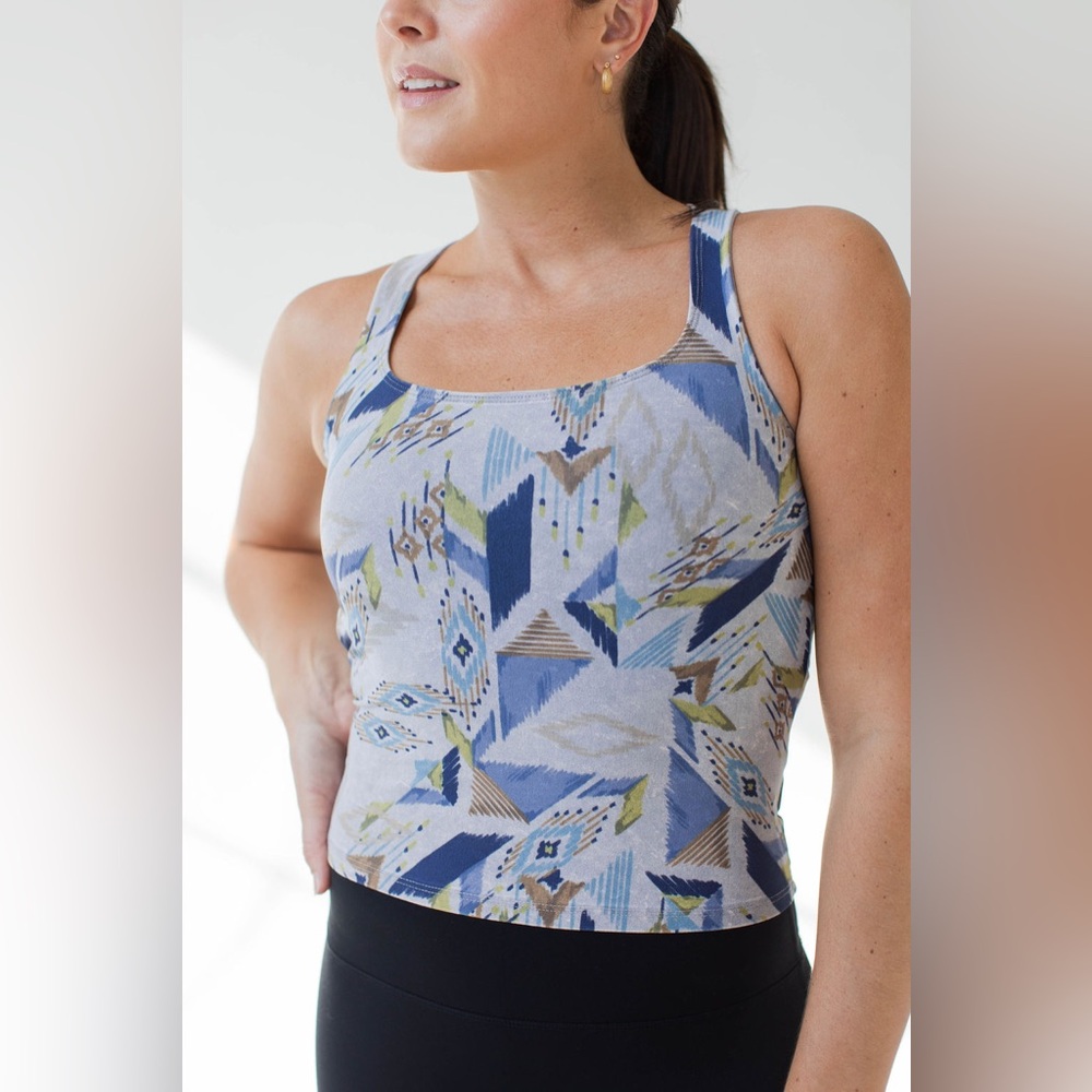Tank built-in bra
square neck Semi-Cropped athletic tank Stonewashed Aztec